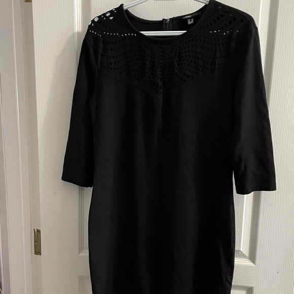 Little Back Dress Flattering Cut Out Design - Picture 2 of 6